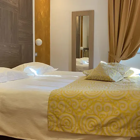 Hotel Centrale 3* סן פלגרינו טרמה