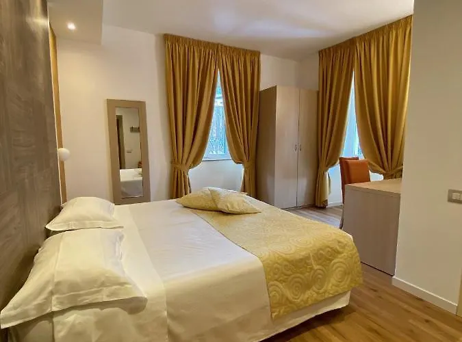Hotel Centrale Otel