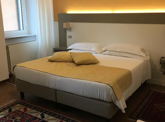 Hotel Centrale Otel