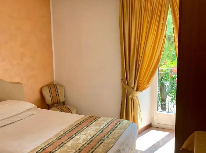 Hotel Centrale 3*